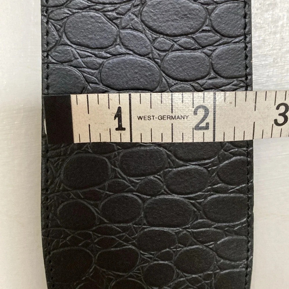 Vintage Gail Labelle Black Pebbled Leather Adjustable Belt - Picture 11 of 12